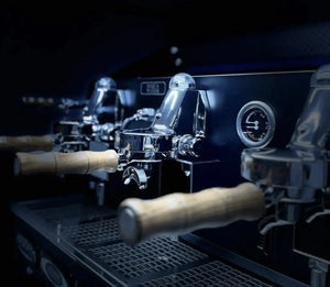La Nuova Era Altea Anniversario 2 - επαγγελματική μηχανή Espresso (Ενοικίαση) - Barista και Espresso